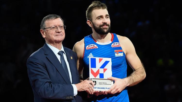 srpski odbojkasi novi sampioni evrope 2019 trece zlato na EP za srbiju mvp sampionata primac srpske reprezentacije uros kovacevic