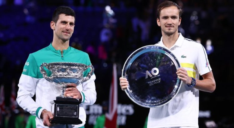 novak djokovic danil medvedev 3-0 finale australijen open melburn 2021 deveta titula za noleta na prvom gren slem turniru sezone u devetom finalu